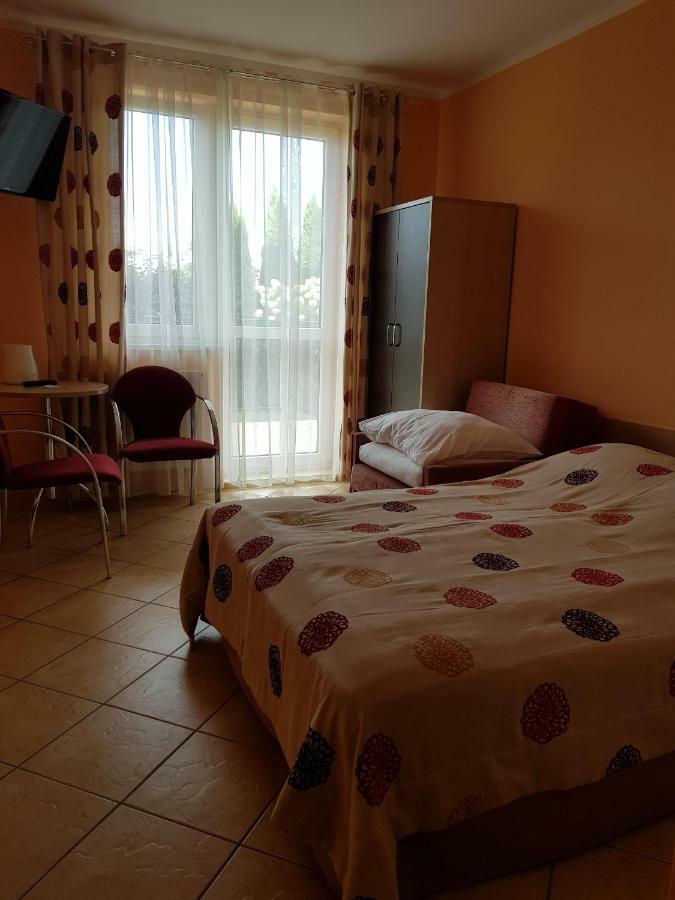 Posejdon Bed & Breakfast Устроне Морске Екстериор снимка